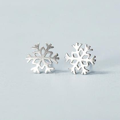 Sterling Silver Anti Allergy Snowflakes Earring